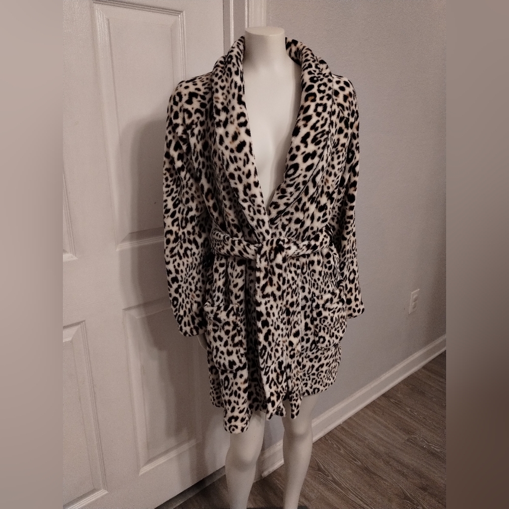 Victoria's Secret Leopard Robe